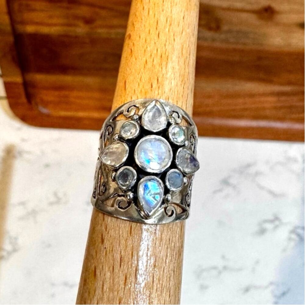 Sterling Silver 925 India signed YS rainbow moonstone blue flash ring size 9